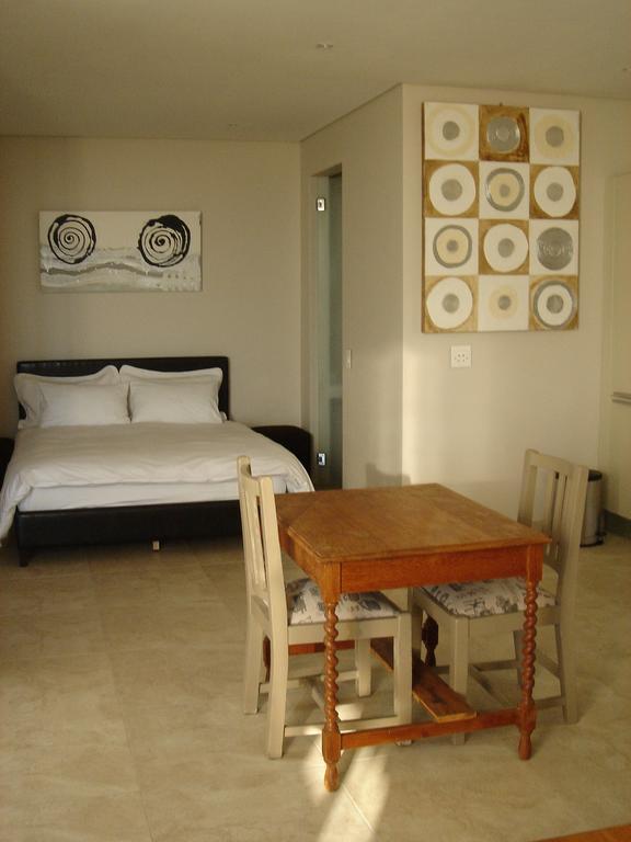 Camps Bay Studio Guesthouse - Studio كيب تاون الغرفة الصورة