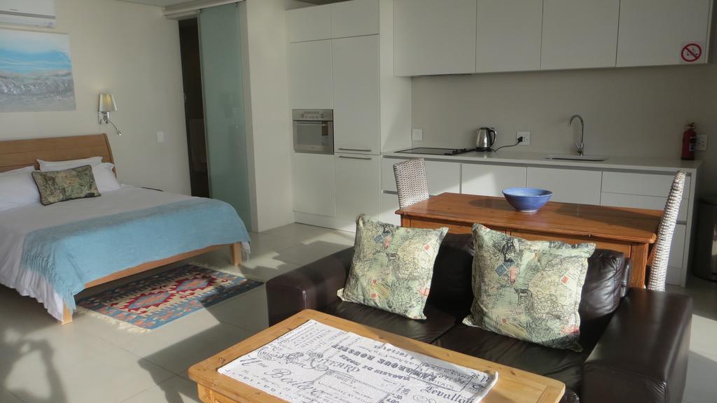 Camps Bay Studio Guesthouse - Studio كيب تاون المظهر الخارجي الصورة