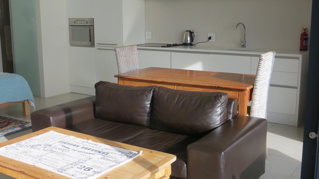 Camps Bay Studio Guesthouse - Studio كيب تاون المظهر الخارجي الصورة