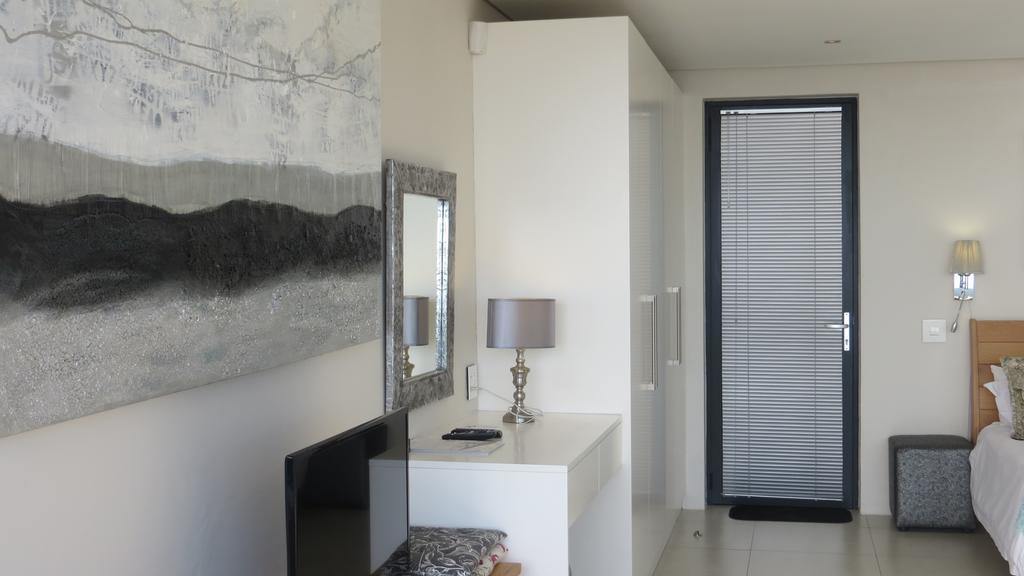 Camps Bay Studio Guesthouse - Studio كيب تاون المظهر الخارجي الصورة